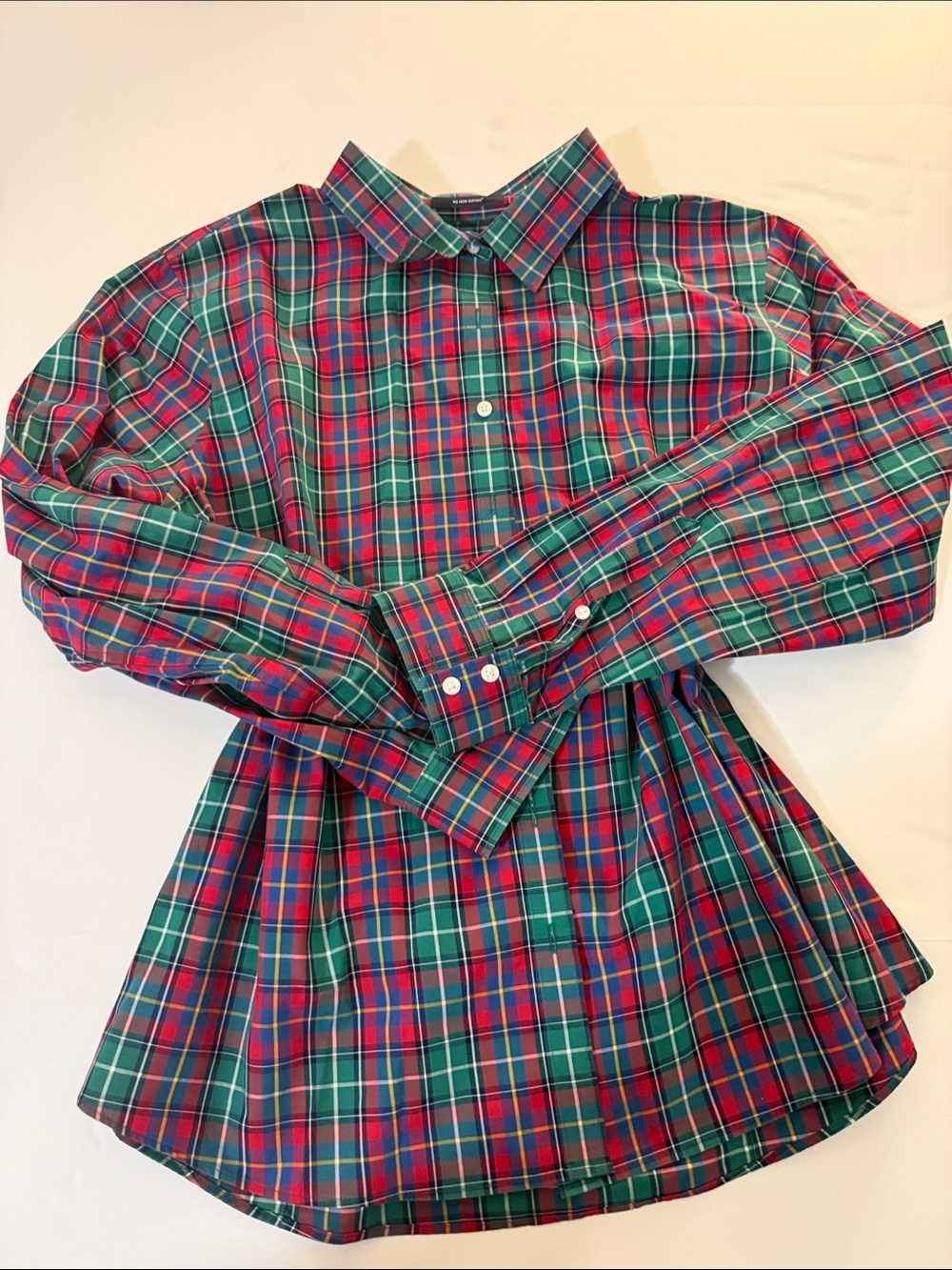 Women’s ' Red & Green Plaid Button-Up Shirt